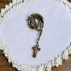 Catholic Rosary Brown Wood Beaded Rosary Necklace Inri Cross Crucifix Rosary